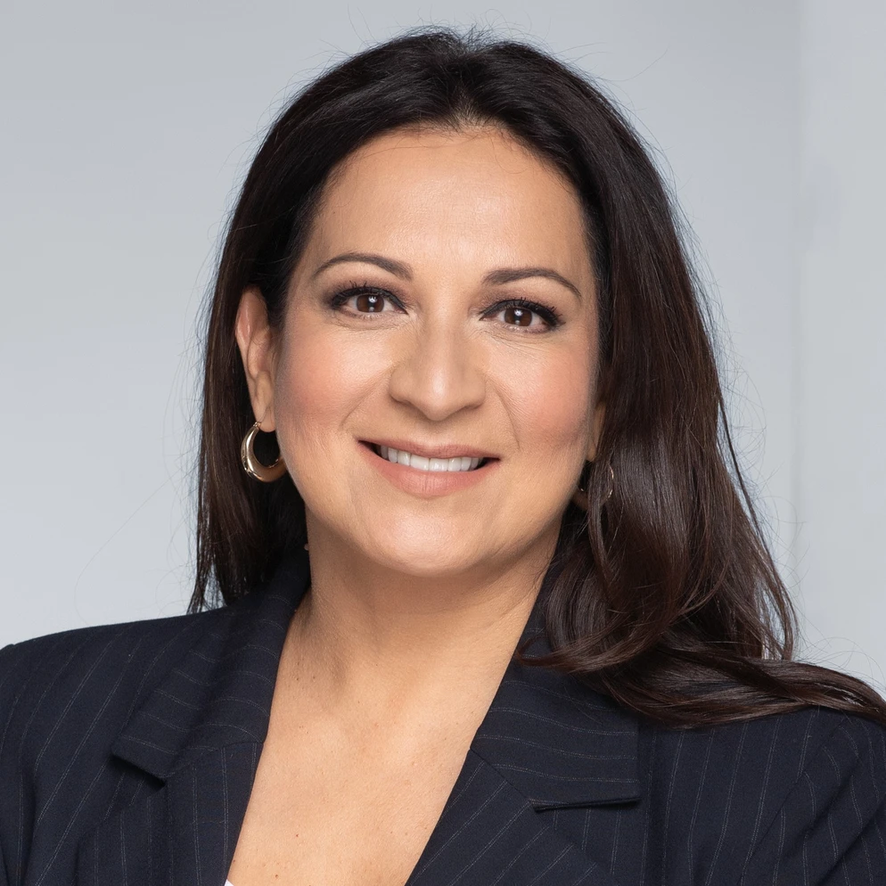 Christina Morales headshot