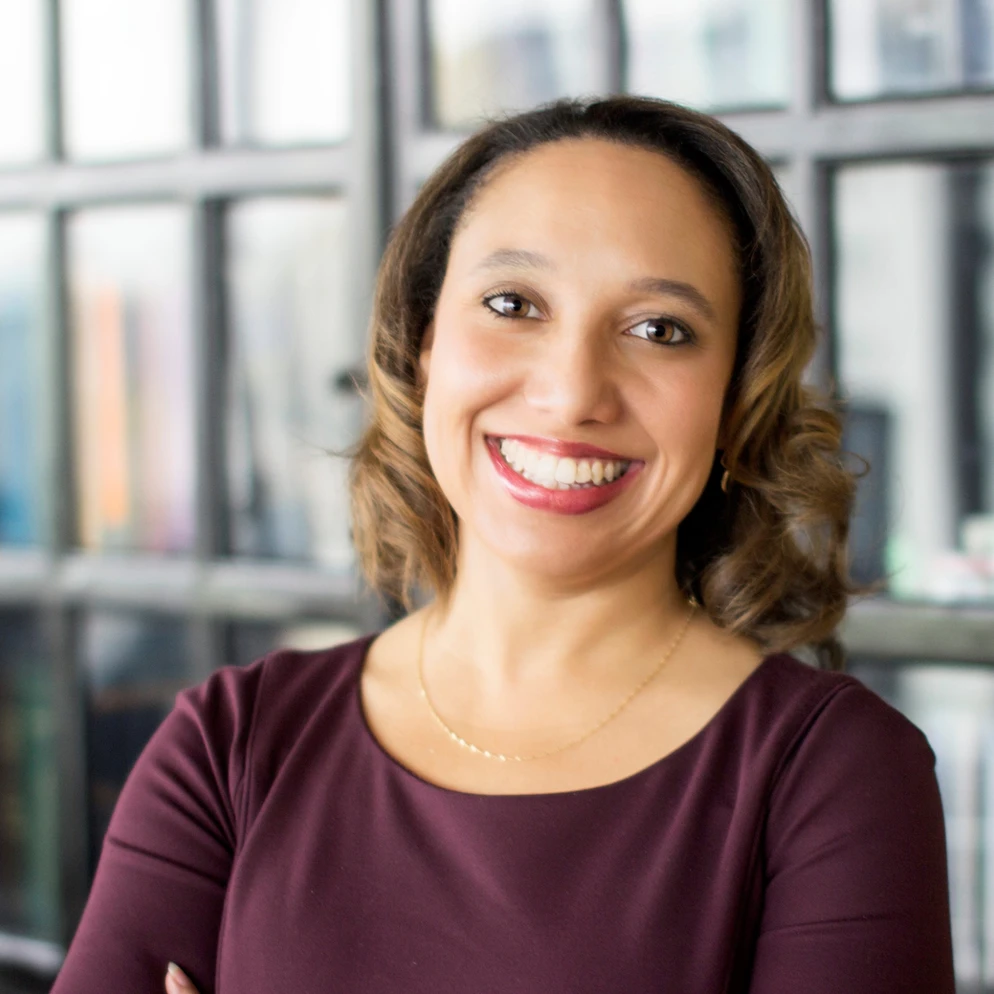 Erin Nowell headshot