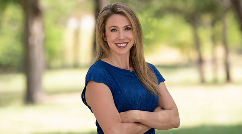 Genevieve Collins landscape headshot