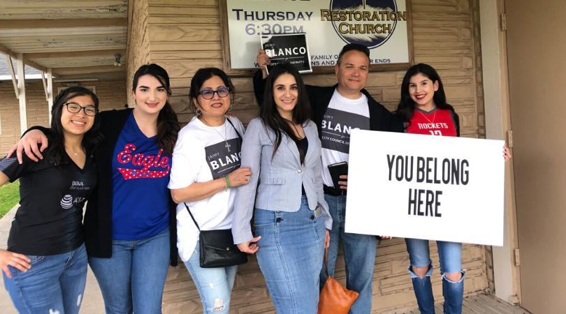 Jaimy Blanco with her supporters