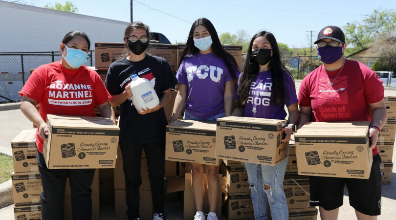 Roxanne Martinez doing a community service