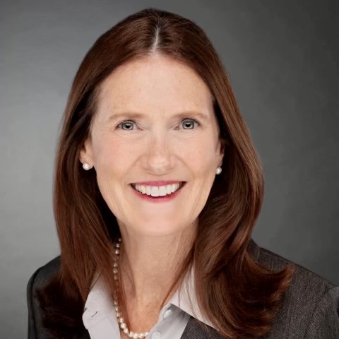 Sallie Alcorn headshot