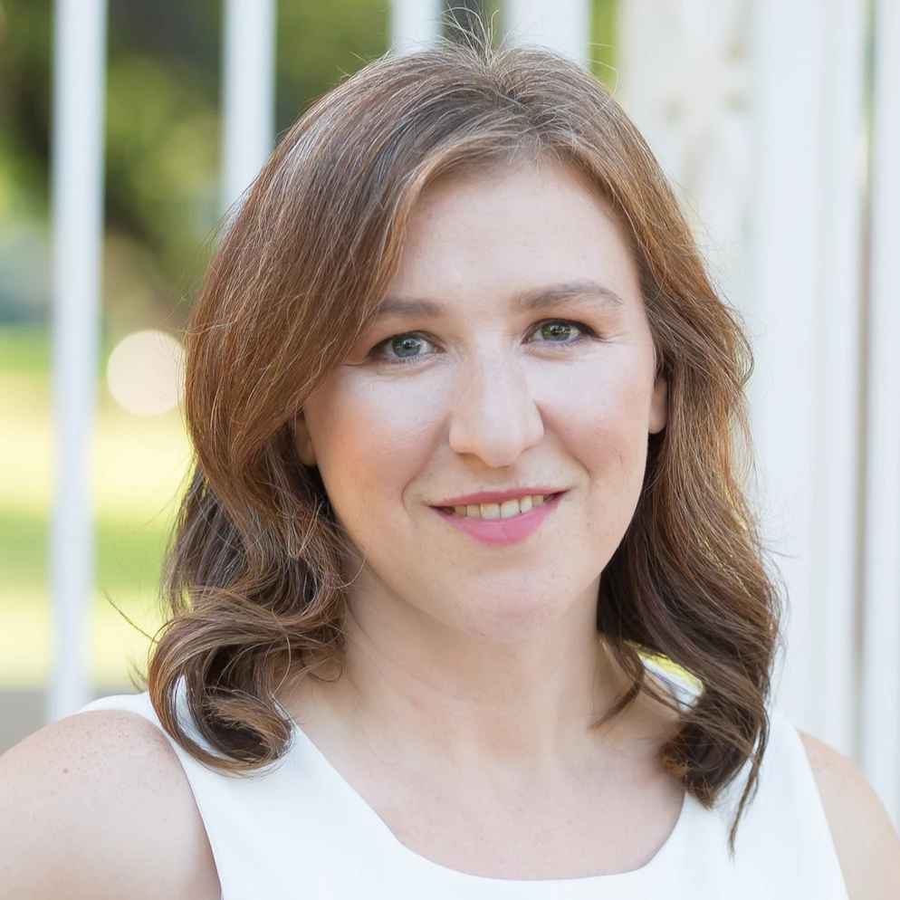 Sarah Depew headshot