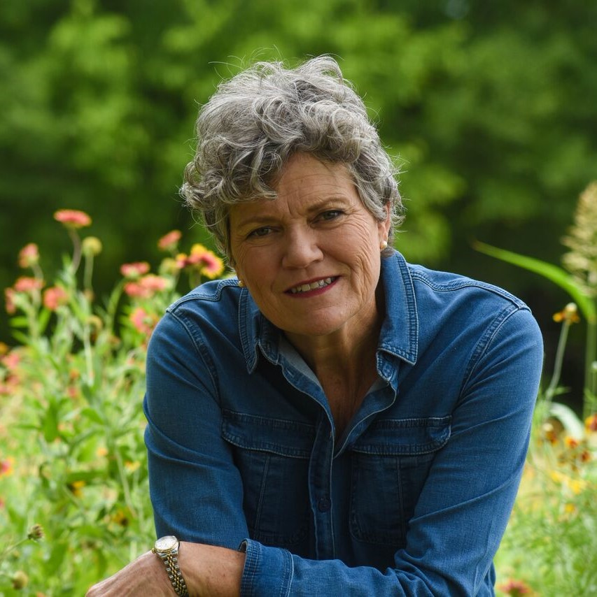 kim olson headshot
